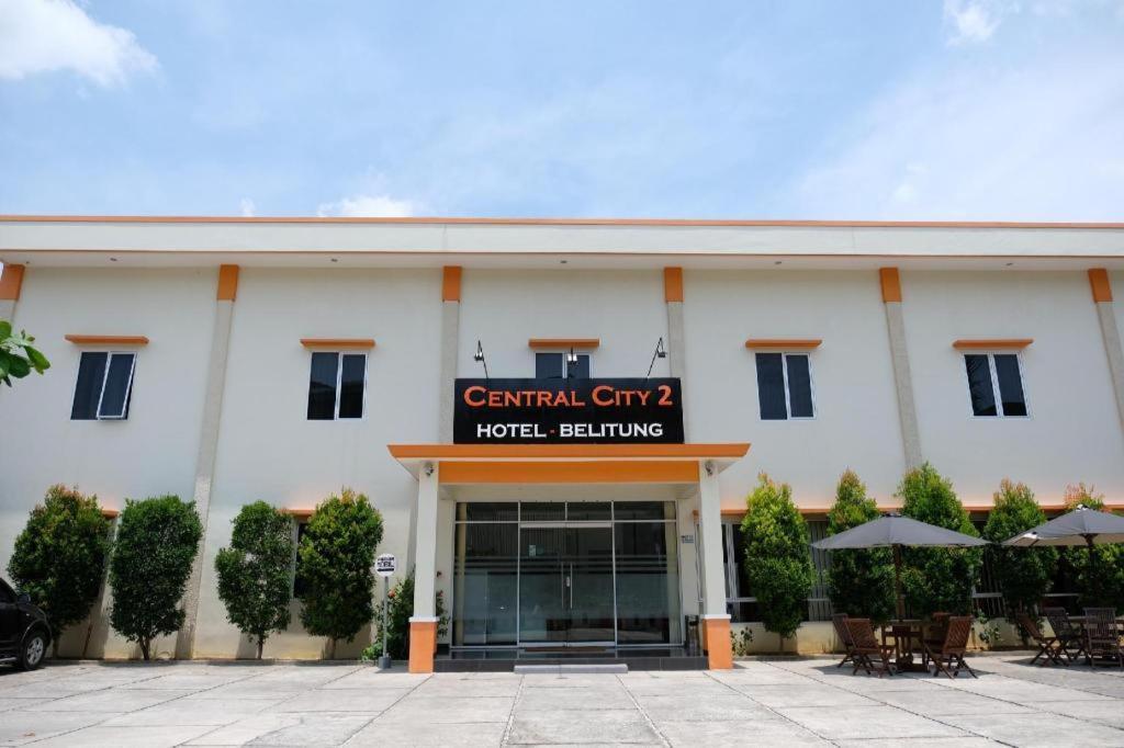 Oyo 1616 Hotel Central City 2 Tanjung Pandan Exterior photo