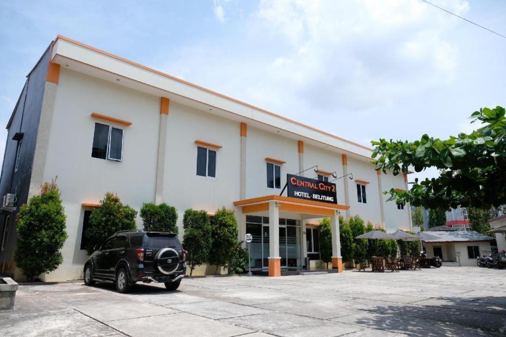 Oyo 1616 Hotel Central City 2 Tanjung Pandan Exterior photo