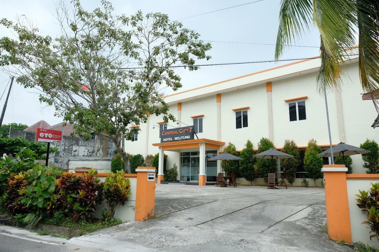 Oyo 1616 Hotel Central City 2 Tanjung Pandan Exterior photo